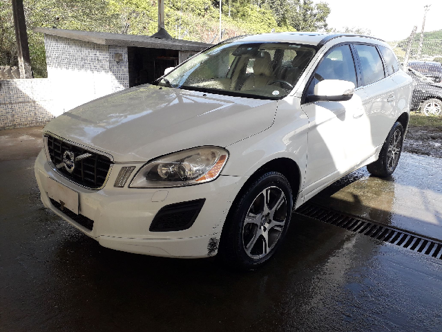 VOLVO XC60 2.0 T5 DYNA ANO 2011/2012