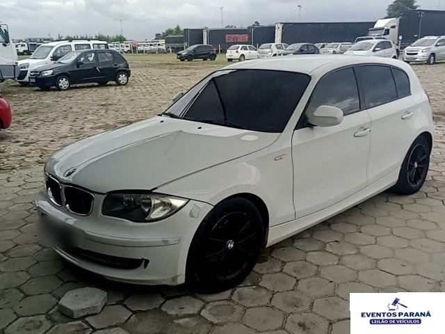 BMW 118I UE71 ANO 2011/2012